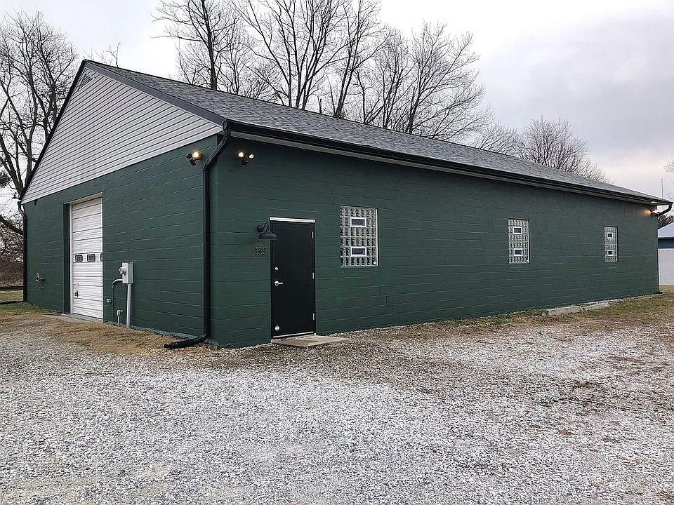 2nd image of 155 Hanover Pike