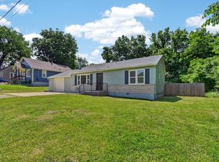 101 E Myrtle St, Pleasant Hill, MO 64080