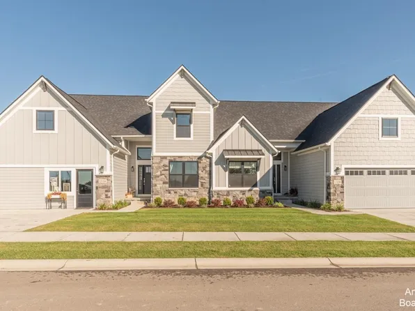 1294 Gallery Pointe Dr, Saline, MI 48176