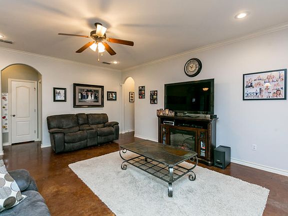4th image of 3606 Amethyst Ct