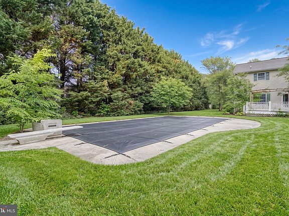 3rd image of 13415 Wye Landing Ln