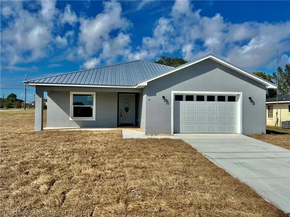 13 N Rosewood Ave, Avon Park, FL 33825