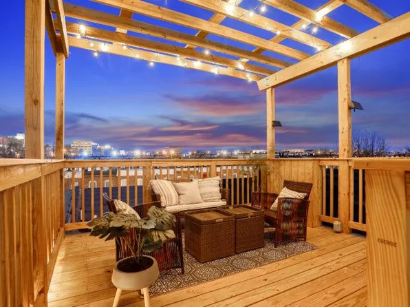 324 S Macon St, Baltimore, MD 21224