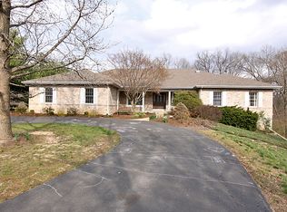 16716 Jamestown Forest Dr, Florissant, MO