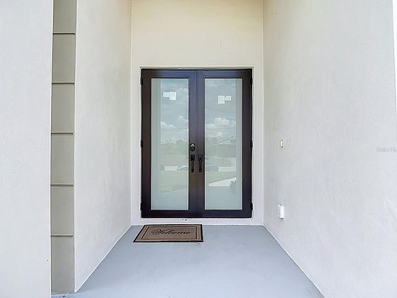 5th image of 2921 7TH STREET SW