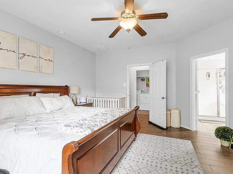 1700 Fall Forest Ct — Photo 4