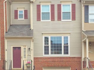 5626 Glenwood Mews Dr, Alexandria, VA 22315