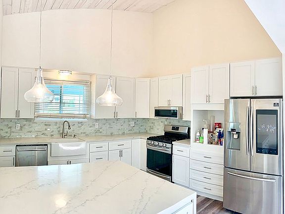 Vaulted ceilings new shaker 