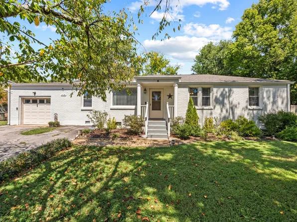 3118 Lake Park Dr, Nashville, TN 37211