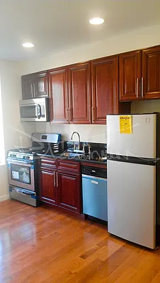 Rented by Platinum Properties | media 2