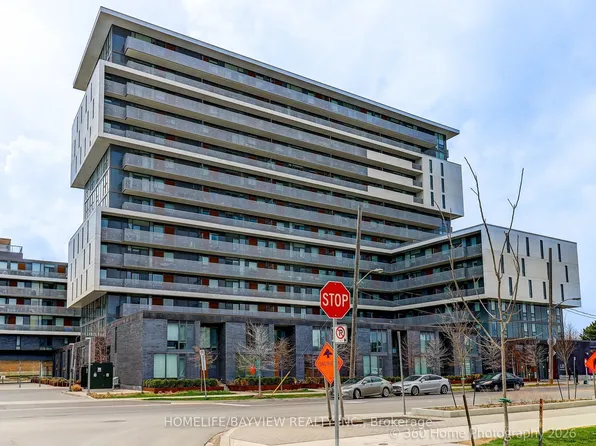 120 Varna Dr #510, Toronto, ON M6A 2L9