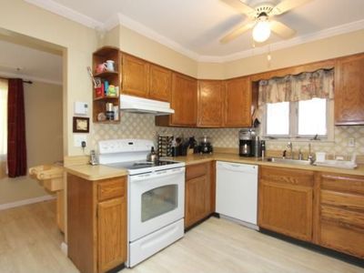 19 Pecoho Rd, Lake Peekskill, NY, 10537