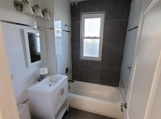 30 Philip Pl, Irvington, NJ 07111