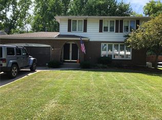 523 Vine Ln, Amherst, NY 14228