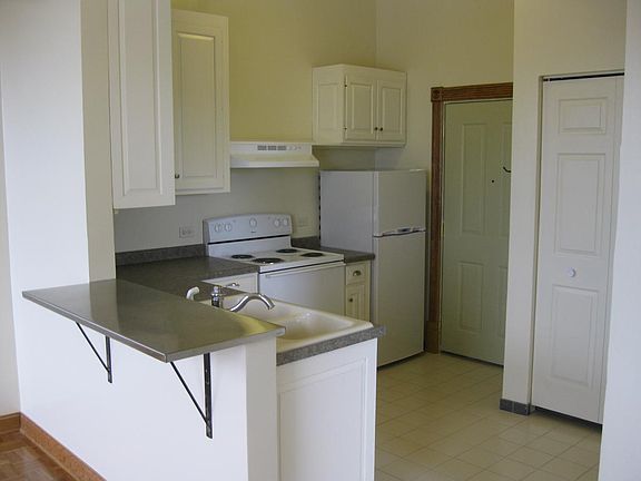 4th image of 104 N Benton St APT 307