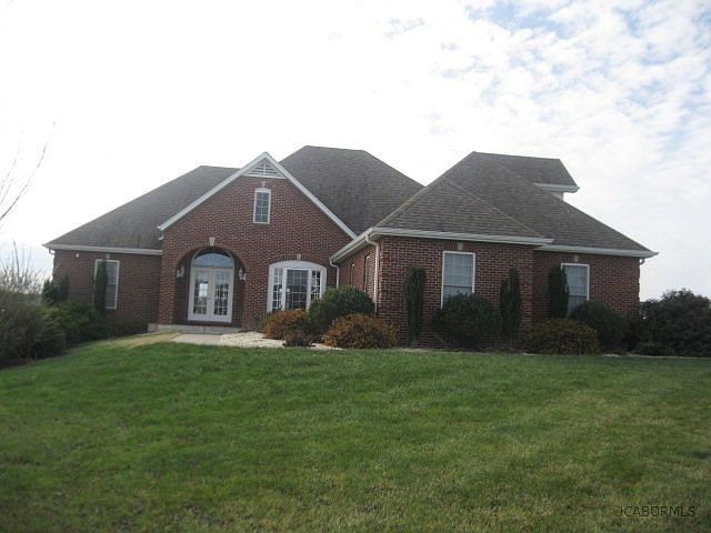 2nd image of 507 Pheasant Run Rd