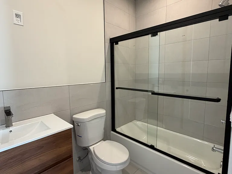 206 Myrtle Ave #1 — Photo 1