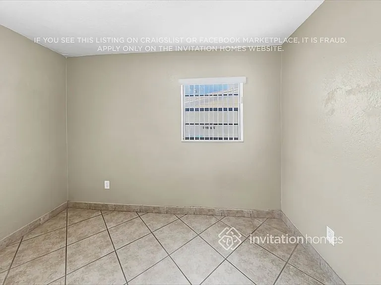 4511 SW 102nd Pl — Photo 15