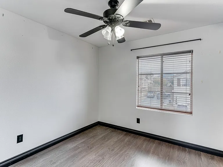 660 Jumbled Sage Ct — Photo 25