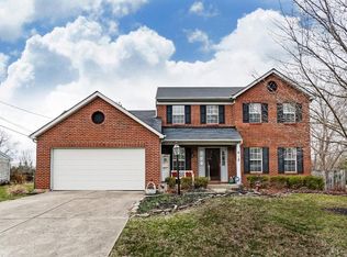 5599 Lakeview Dr, Mason, OH 45040