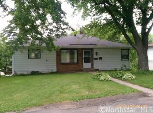 801 Pleasant St, Excelsior, MN 55331