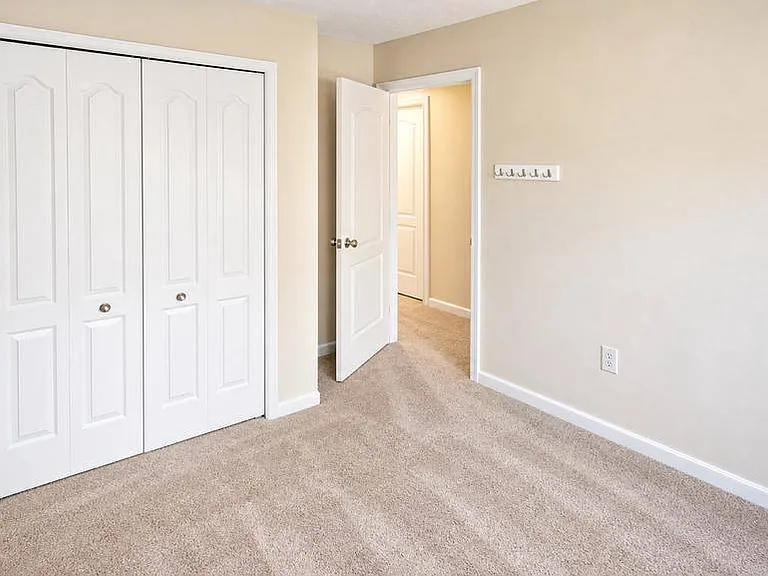 45275 Elkton Ln — Photo 11