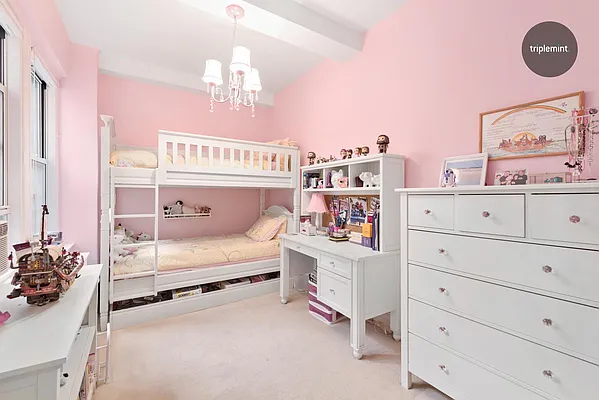 Sold by Triplemint | media 7