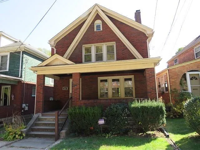 653 Wall Ave photo 1