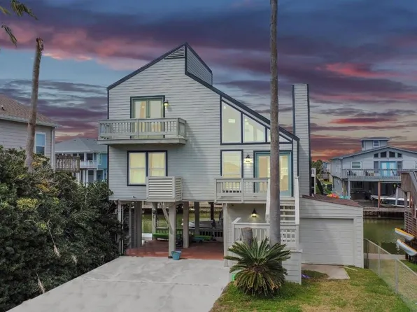 22108 Zapata Dr, Galveston, TX 77554