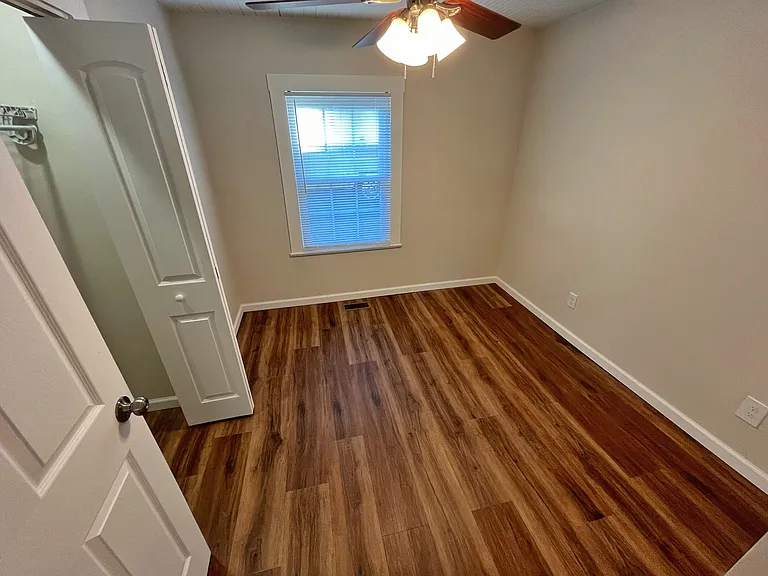 115 Oakdale St — Photo 6