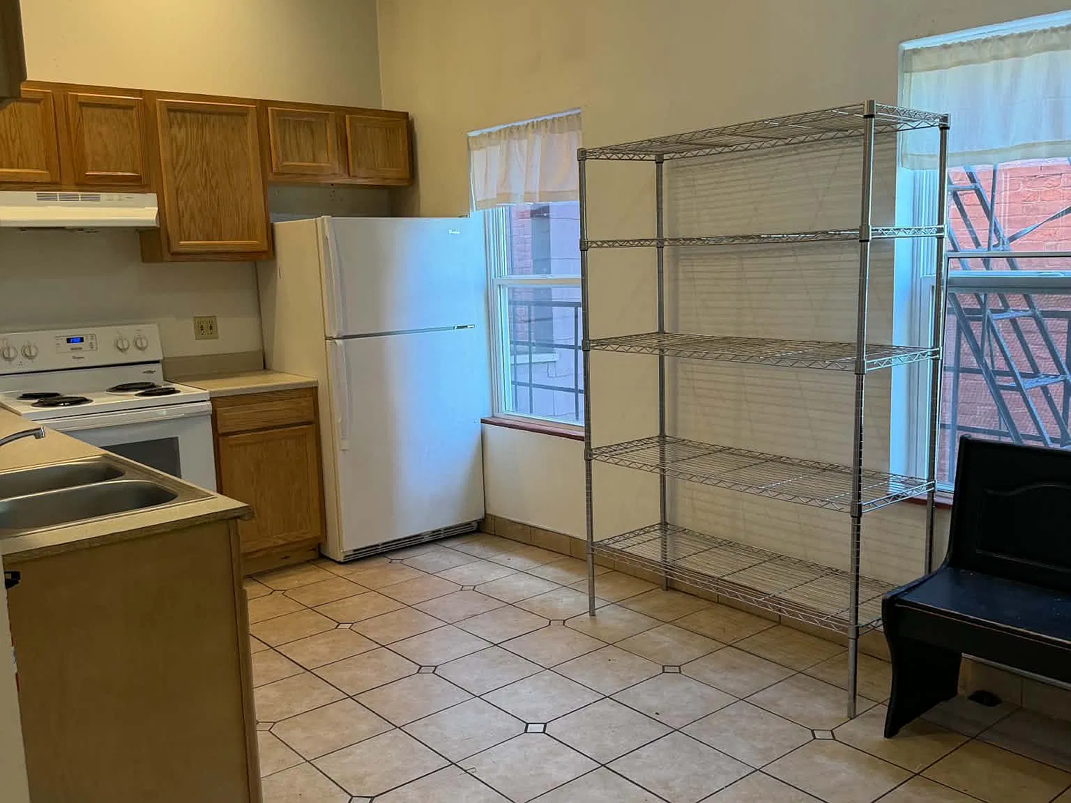 5 bed, $3,000 — Photo 3