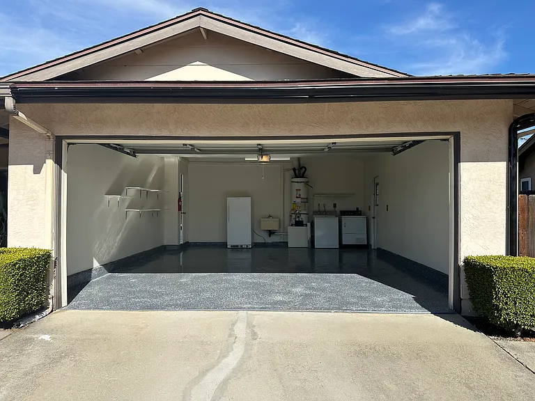 740 Highland St — Photo 34