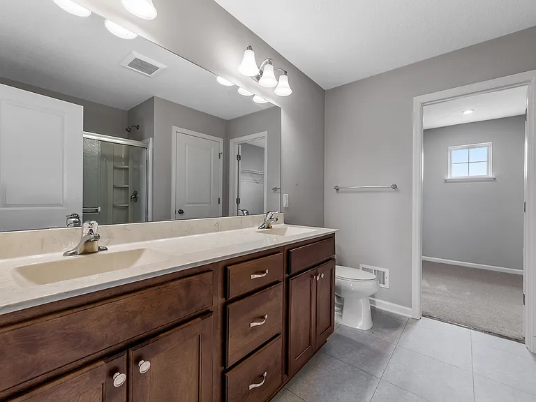 18109 Glacier Way — Photo 29