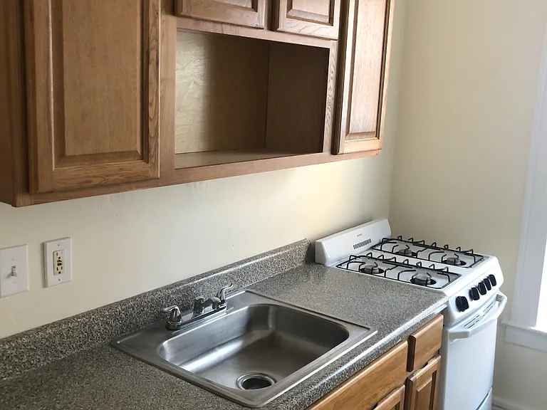 40 Lenox Ave — Photo 17