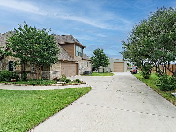 2nd image of 123 Vista Dr