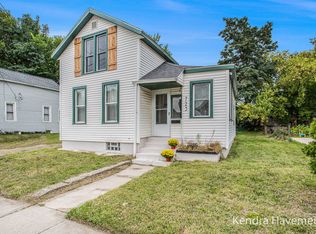 723 Baxter St SE, Grand Rapids, MI 49503