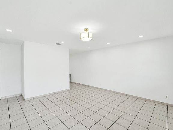 5th image of 5830 Garfield Street