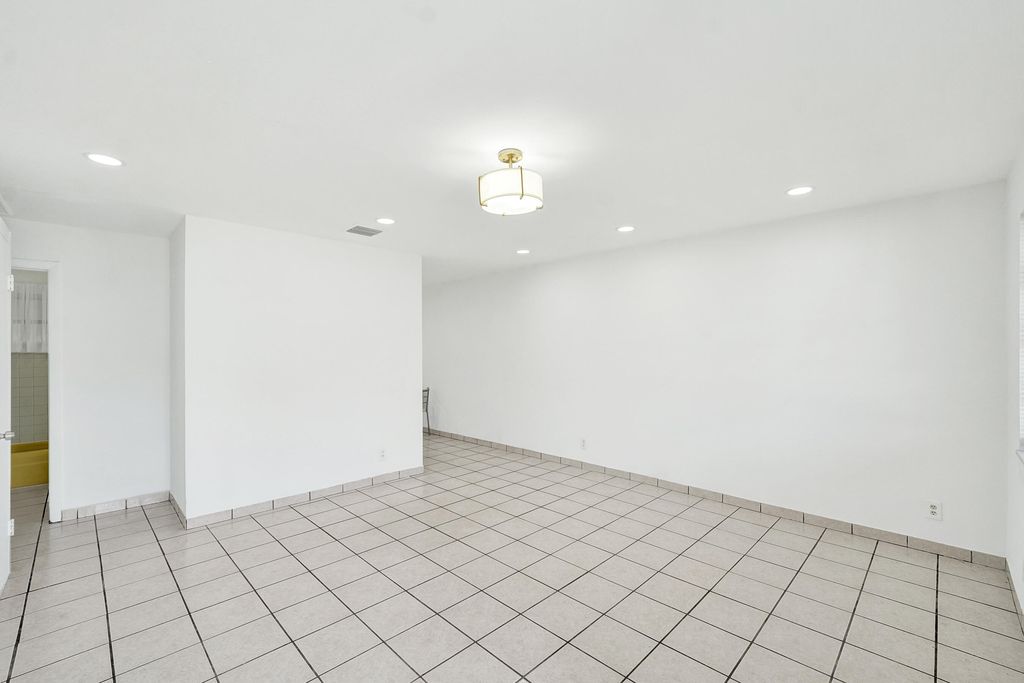 5830 Garfield Street, Hollywood, FL - View 5