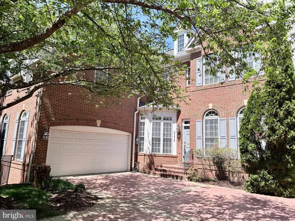 2178 Harithy Dr, Dunn Loring, VA 22027