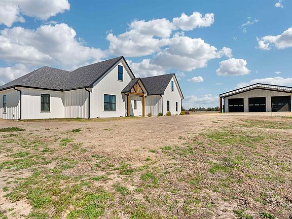 4th image of 2402 County Road 13500 W
