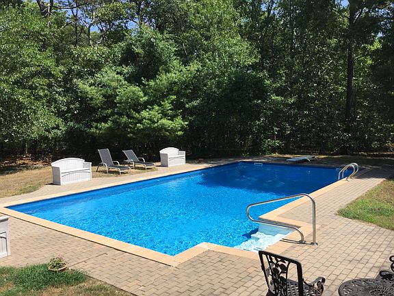 Heated pool