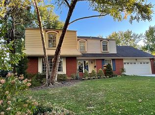 249 E Bridlespur Dr, Kansas City, MO 64114