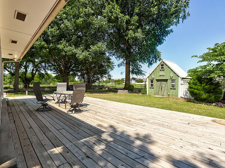 Back patio/ yard view