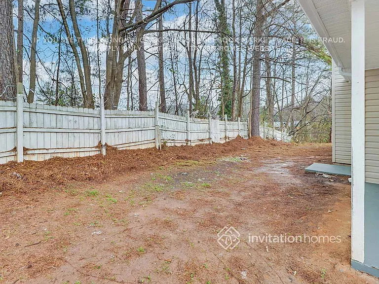 626 Waynes Ct SE — Photo 22