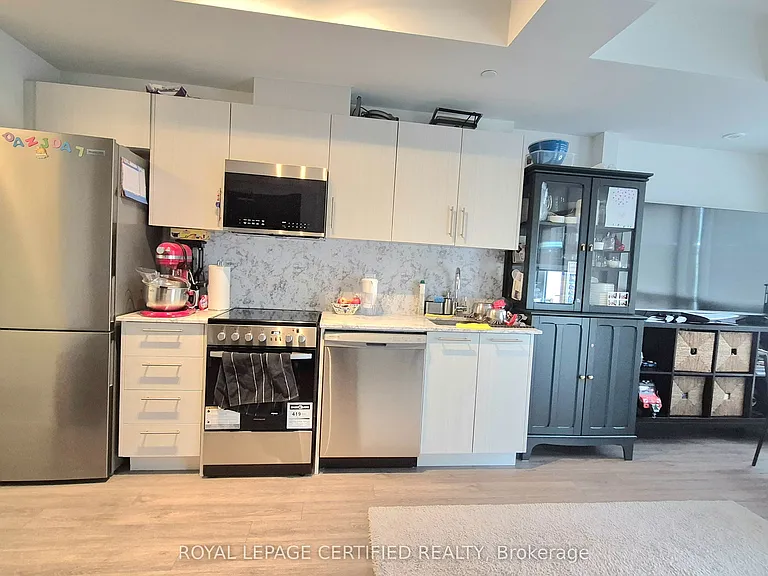 851 Sheppard Ave W #26 — Photo 2