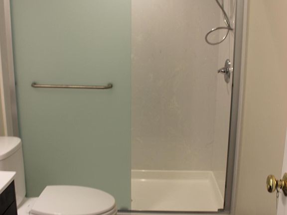 5th image of 473 Baden Ave #9