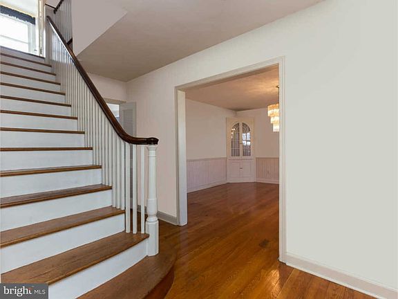 4th image of 1116 Mason Ave