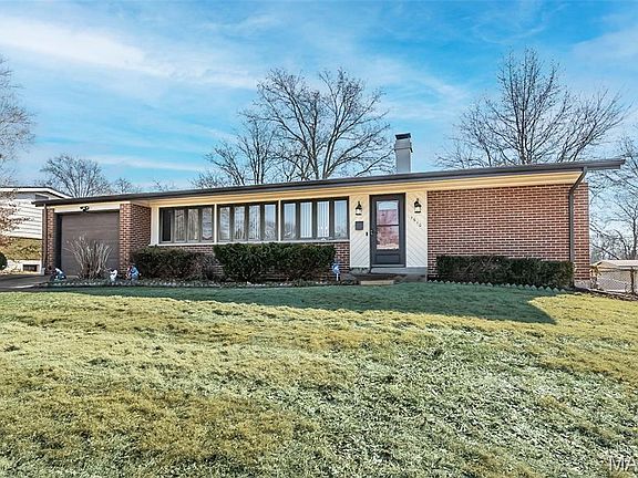 2nd image of 1610 Horseshoe Dr