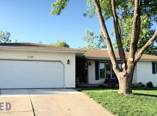 2052 Roundtable Rd, Sergeant Bluff, IA 51054