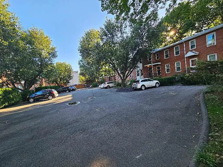 904 State St #3 — Photo 7